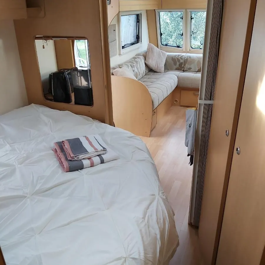 Tente de luxe Hotel Caravane Les Fontenelles à Saligny-sur-Roudon